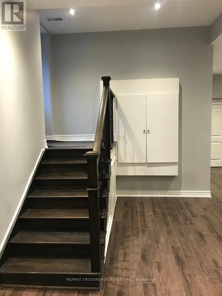 3 Honey Drive, Toronto (Wexford-Maryvale), Ontario  M1R 3S3 - Photo 2 - E13659692