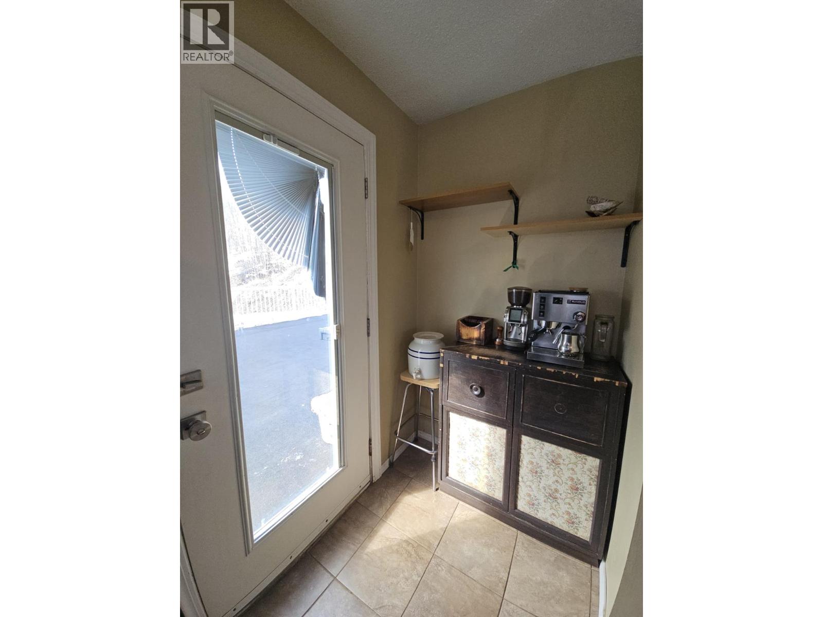 6128 Kurjata Road, Chetwynd, British Columbia  V0C 1J0 - Photo 21 - 10381497