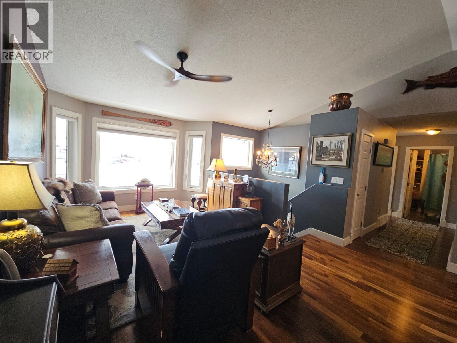 84 Wolverine Avenue, Tumbler Ridge, British Columbia  V0C 2W0 - Photo 7 - 10393144