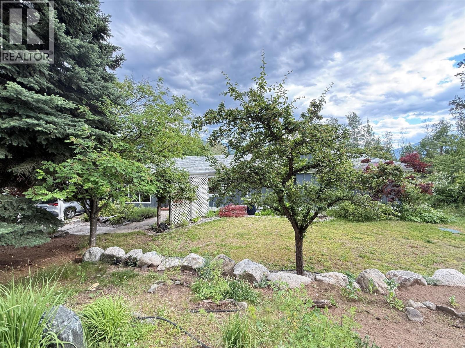 3834 Woodcrest Road, Bonnington, British Columbia V0G 2G3 - Photo 28 - 10397242