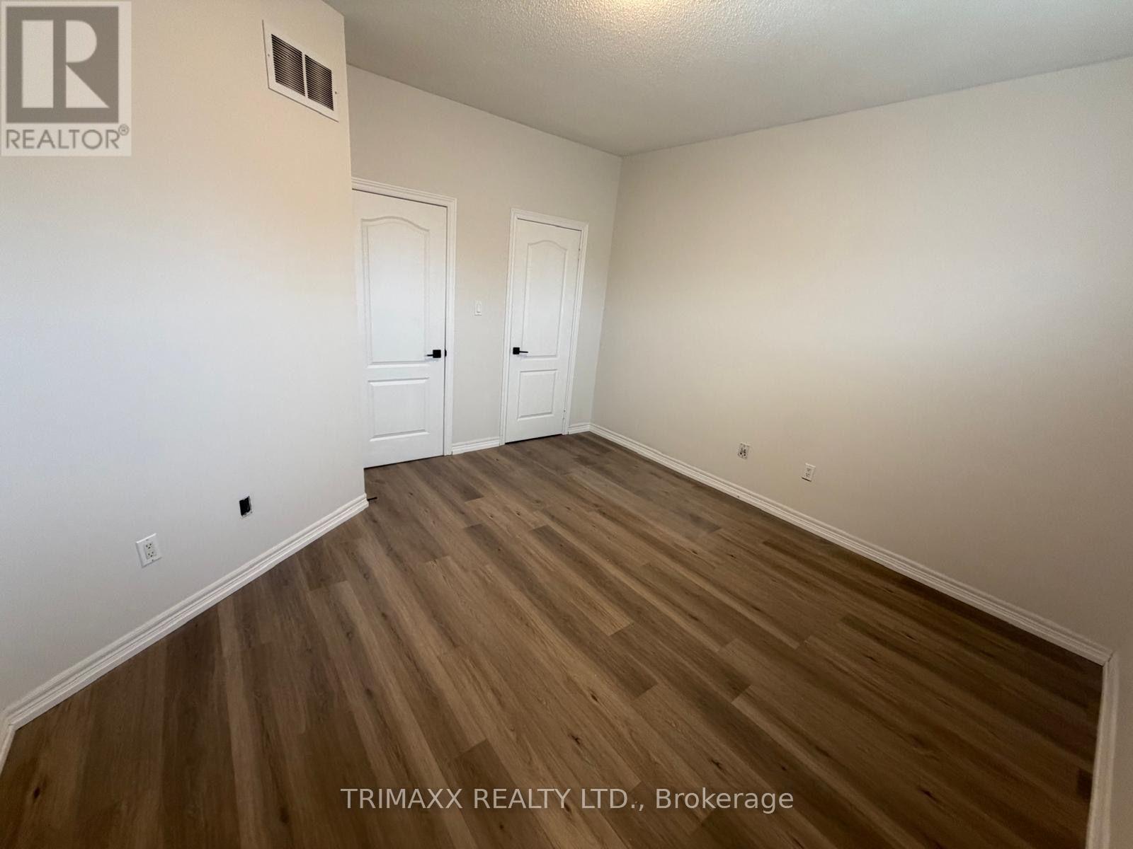 Upper Unit - 8 Ed Quigg Way, Vaughan, Ontario  L4H 2S2 - Photo 10 - N13659716