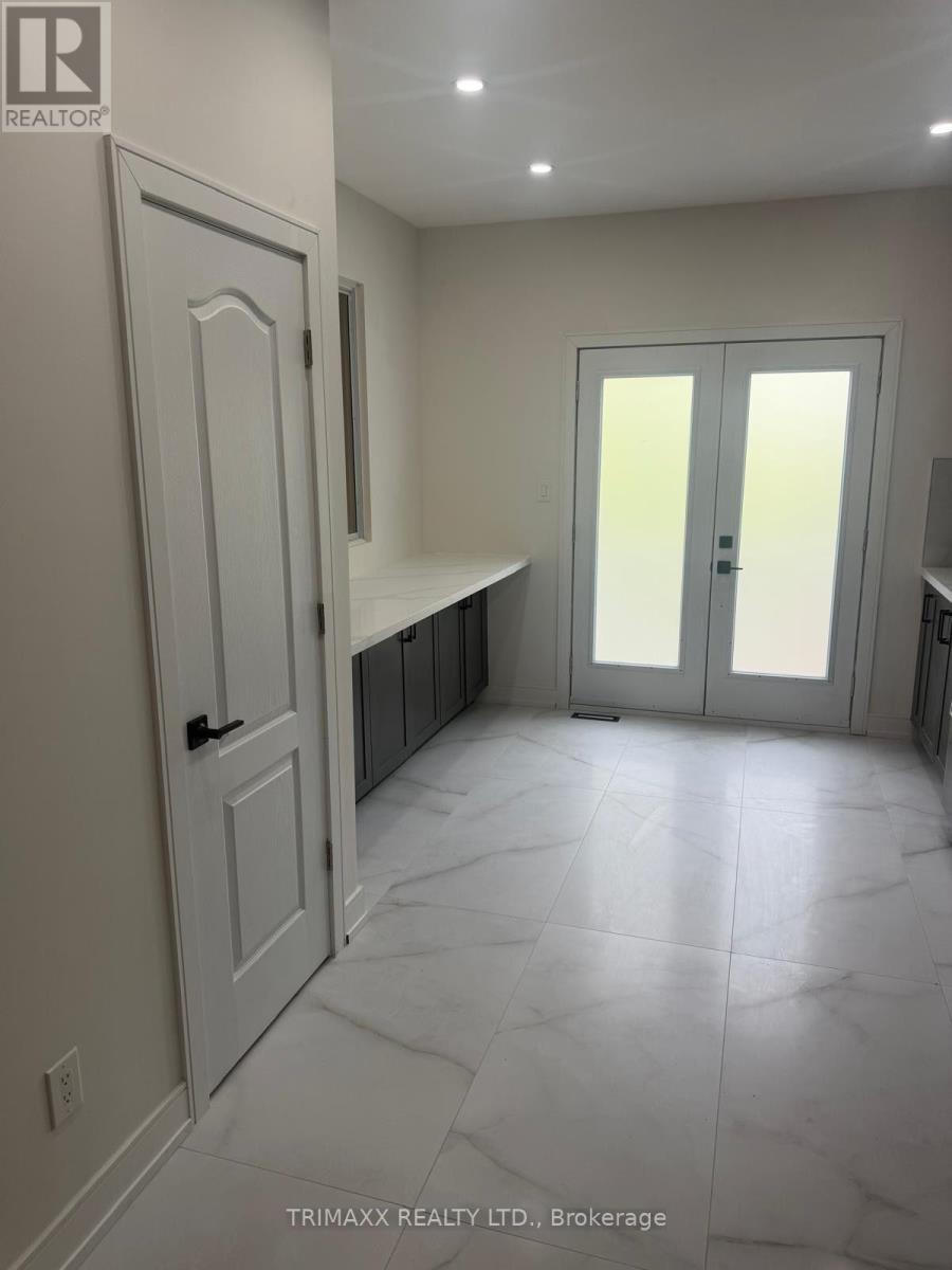 Upper Unit - 8 Ed Quigg Way, Vaughan, Ontario  L4H 2S2 - Photo 2 - N13659716