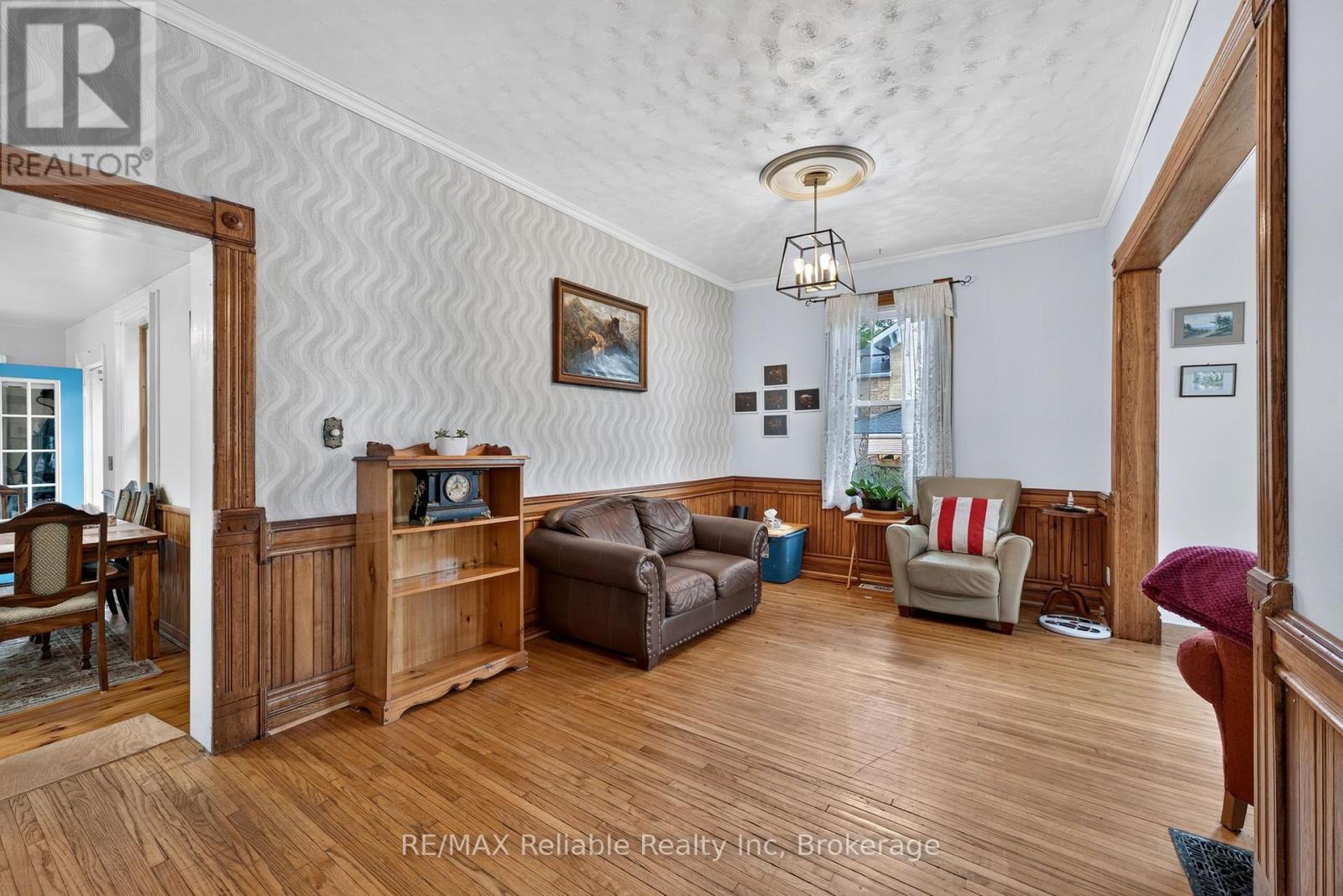 32 Rattenbury Street W, Central Huron, Ontario  N0M 1L0 - Photo 10 - X13118226