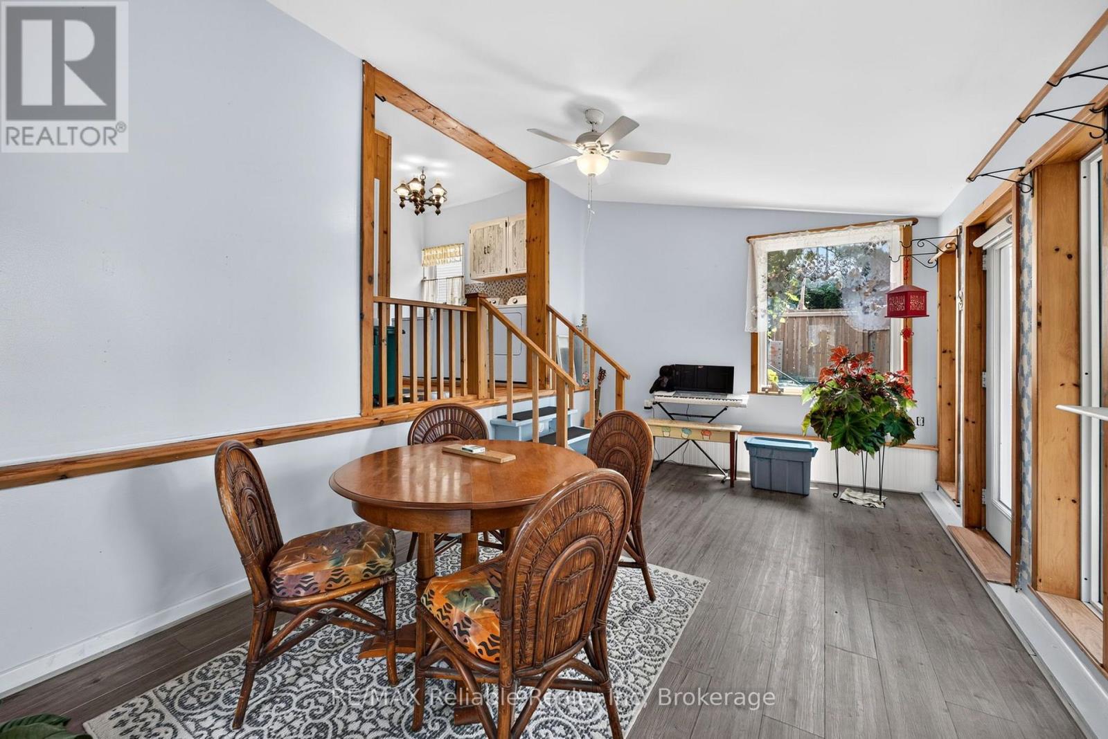 32 Rattenbury Street W, Central Huron, Ontario  N0M 1L0 - Photo 17 - X13118226