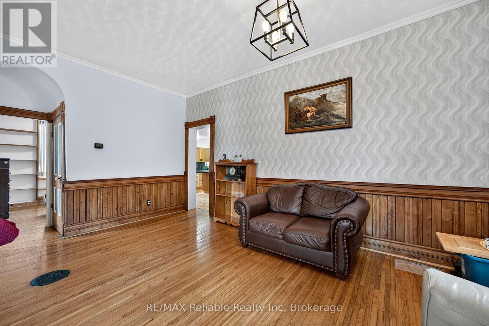 32 Rattenbury Street W, Central Huron, Ontario  N0M 1L0 - Photo 12 - X13118226