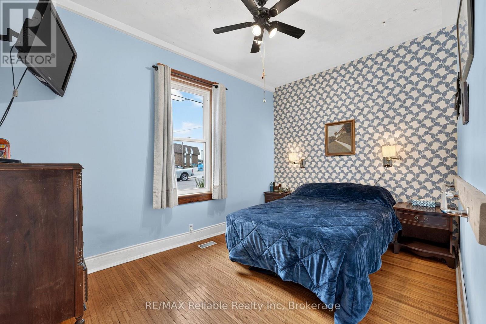 32 Rattenbury Street W, Central Huron, Ontario  N0M 1L0 - Photo 35 - X13118226