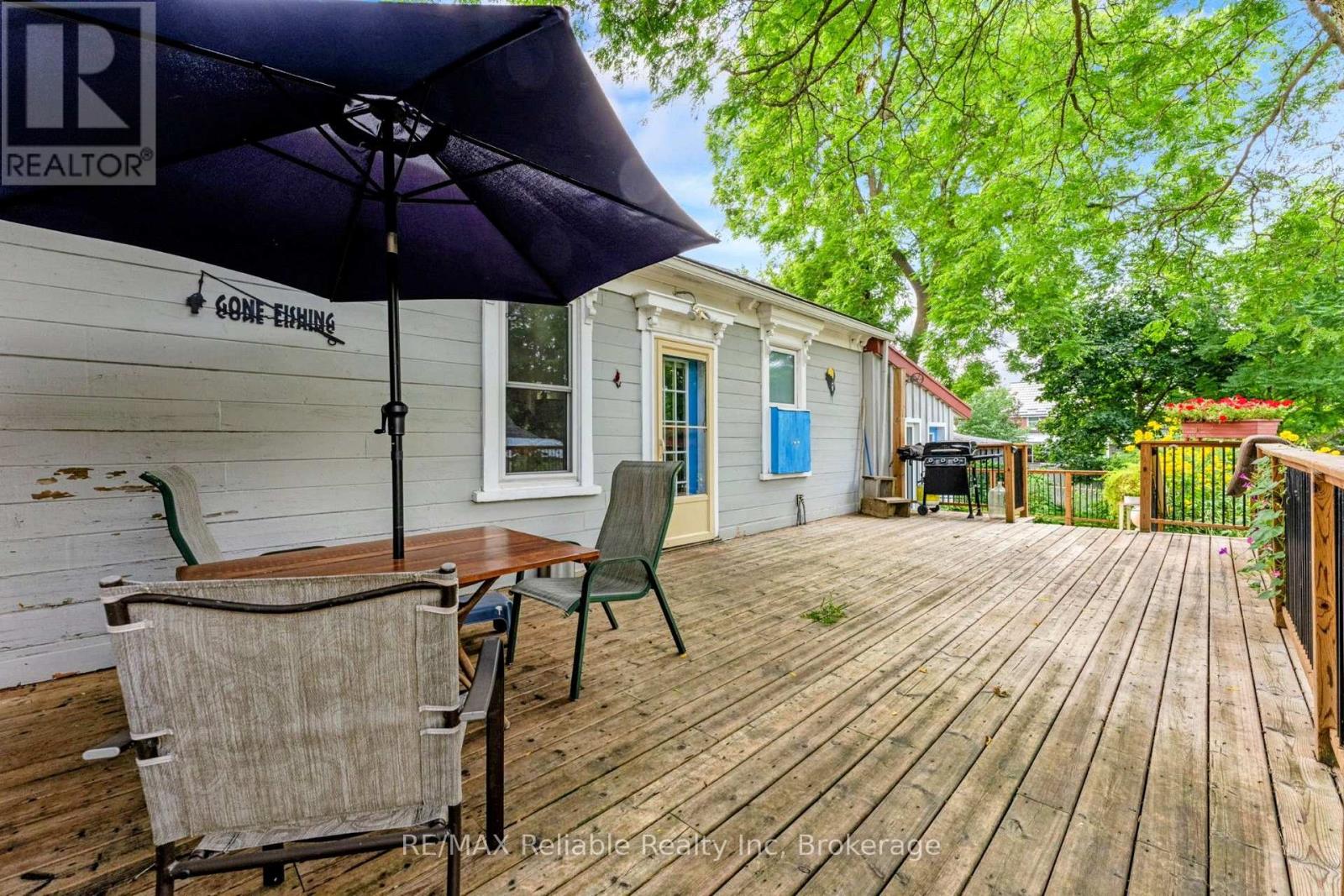32 Rattenbury Street W, Central Huron, Ontario  N0M 1L0 - Photo 40 - X13118226