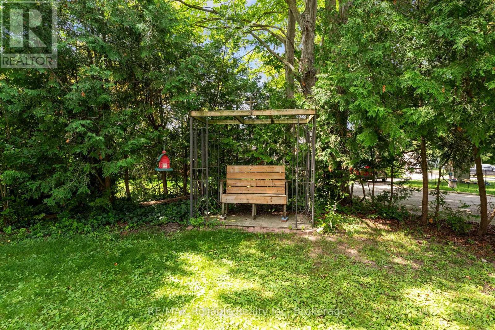 32 Rattenbury Street W, Central Huron, Ontario  N0M 1L0 - Photo 47 - X13118226