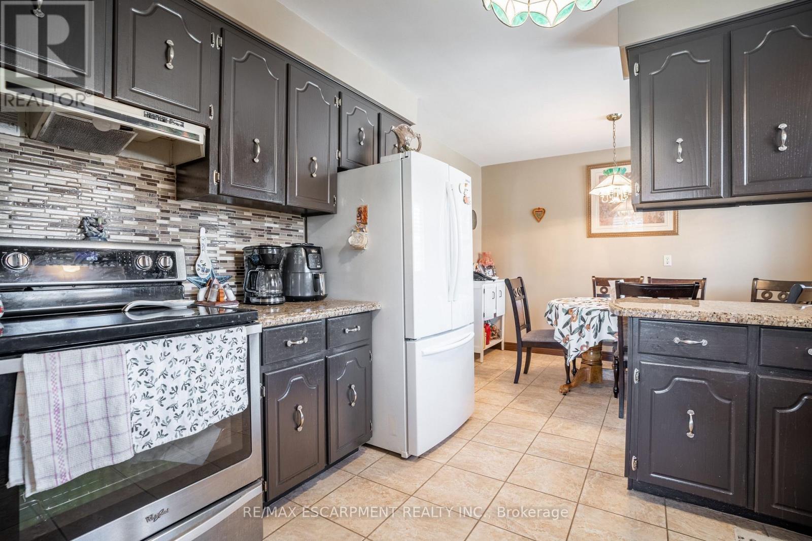 18 Villa Court, Hamilton, Ontario  L8W 1M2 - Photo 17 - X13659706