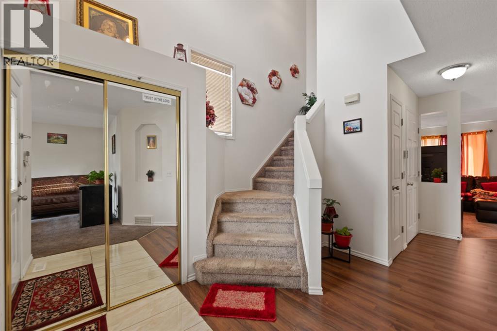 221 Tarington Close Ne, Calgary, Alberta  T3J 3V7 - Photo 10 - A2328770