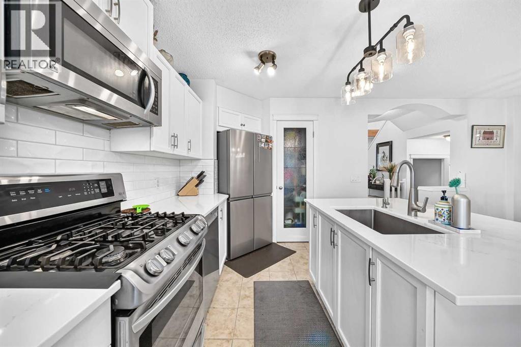 286 Prestwick Circle Se, Calgary, Alberta  T2Z 3X4 - Photo 8 - A2330103