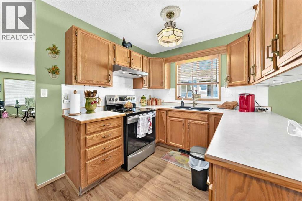 49, 2821 Botterill Crescent, Red Deer, Alberta  T4R 2E5 - Photo 8 - A2329257