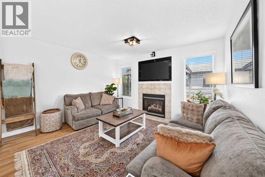 286 Prestwick Circle Se, Calgary, Alberta  T2Z 3X4 - Photo 4 - A2330103