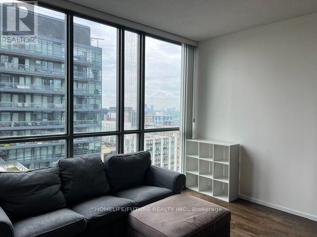1608 - 8 Charlotte Street, Toronto, Ontario M5V 0K4 - Photo 9 - C13648018
