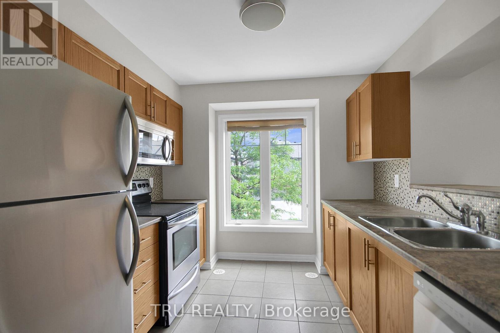 2505 Waterlilly Way, Ottawa, Ontario  K2J 0K2 - Photo 11 - X13659786
