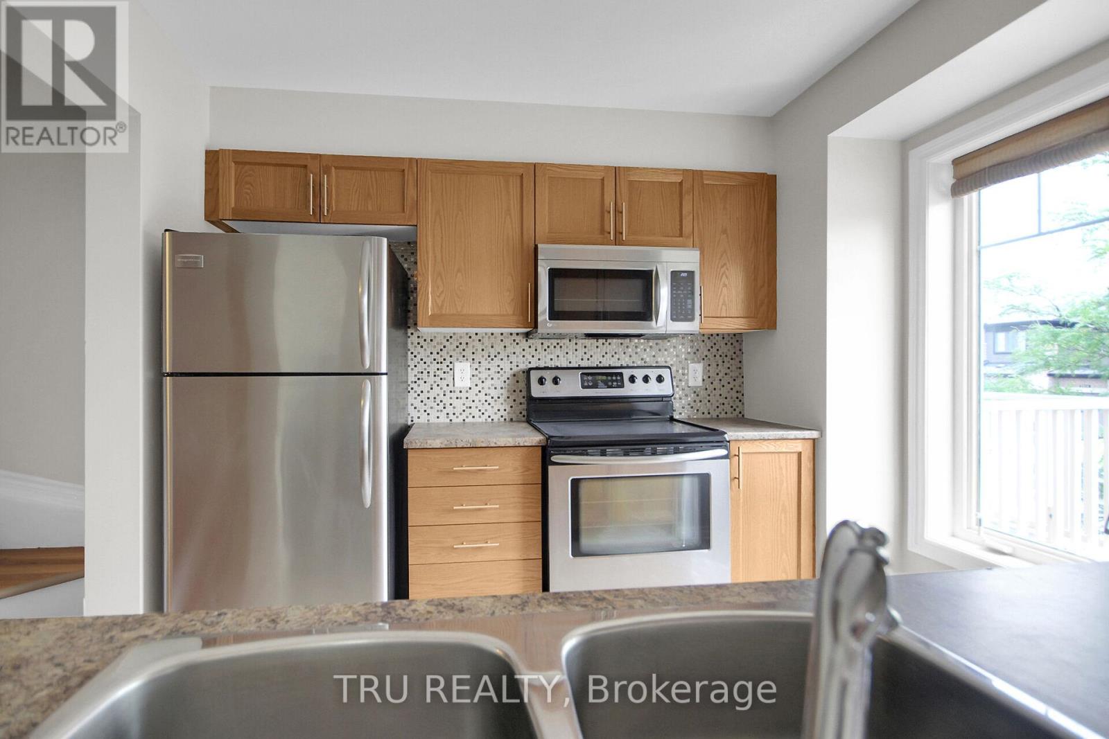 2505 Waterlilly Way, Ottawa, Ontario  K2J 0K2 - Photo 7 - X13659786