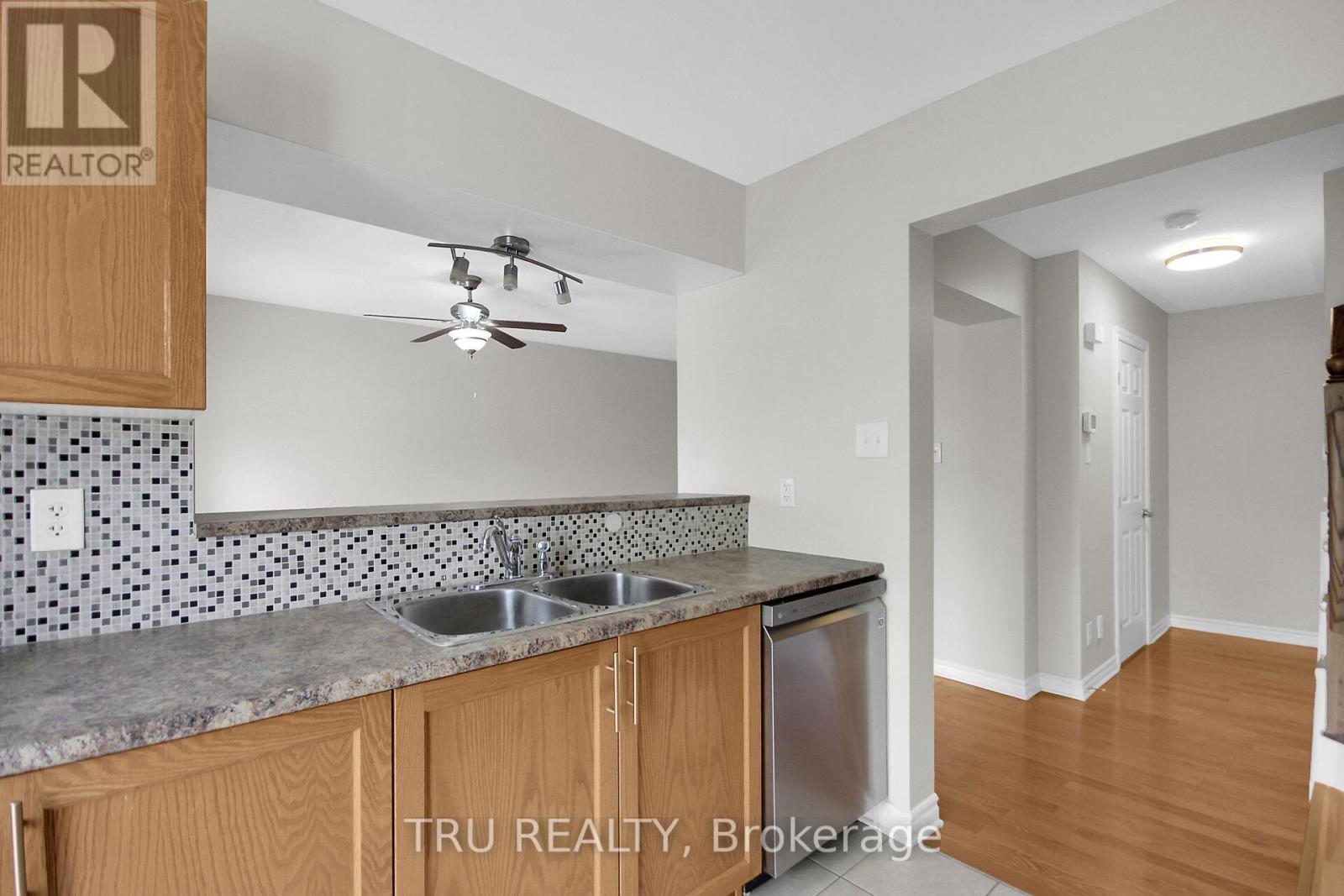 2505 Waterlilly Way, Ottawa, Ontario  K2J 0K2 - Photo 8 - X13659786