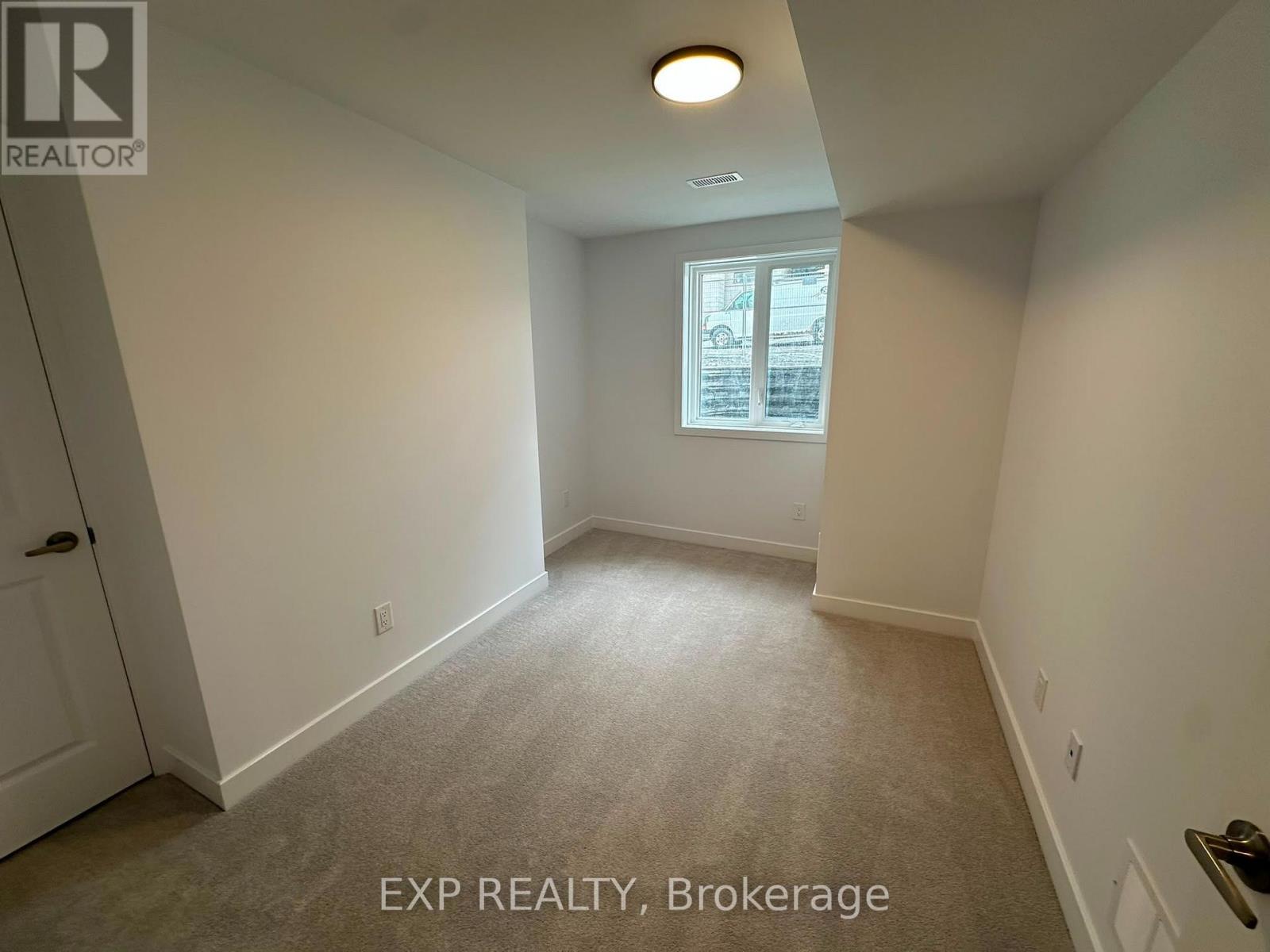 J - 1055 Cedar Creek Drive, Ottawa, Ontario  K1X 0G3 - Photo 17 - X13659820