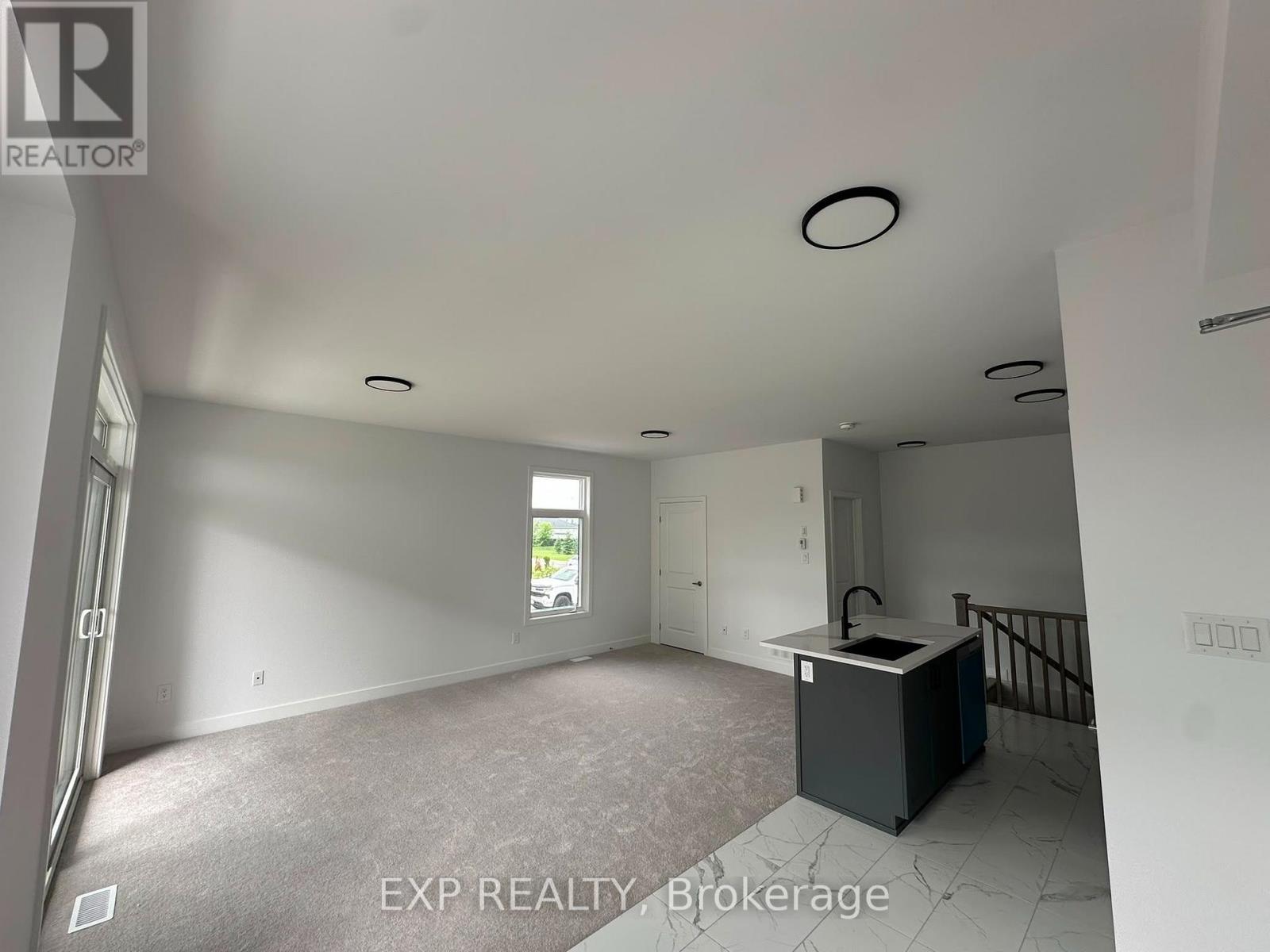 J - 1055 Cedar Creek Drive, Ottawa, Ontario  K1X 0G3 - Photo 6 - X13659820
