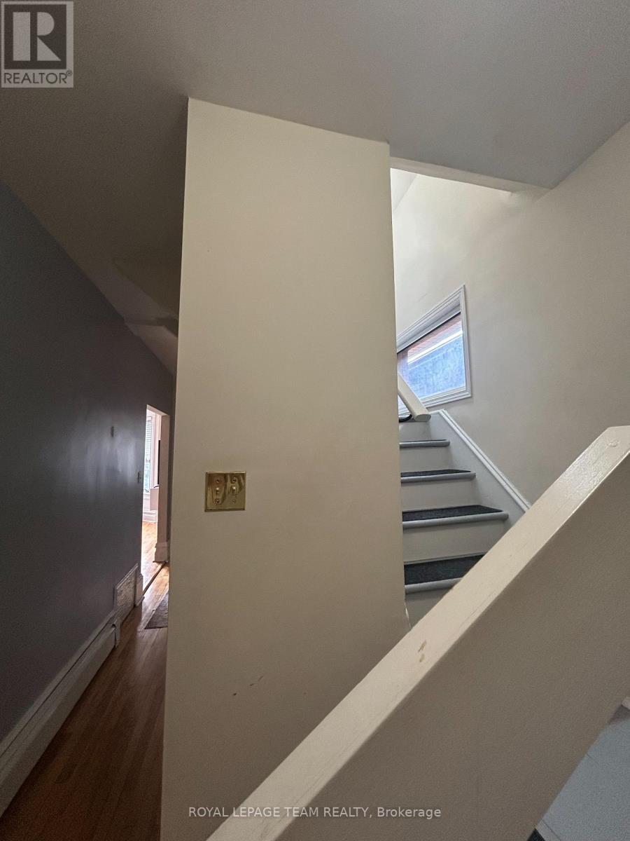 B - 427 Sunnyside Avenue, Ottawa, Ontario  K1S 0S6 - Photo 12 - X13659876