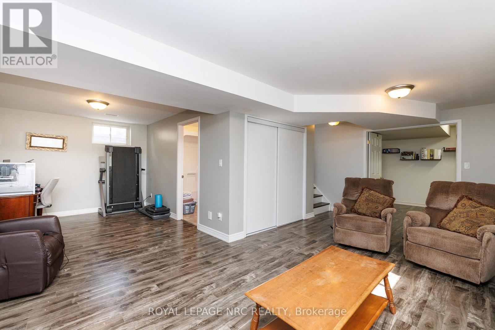 16 Leonard Drive, St. Catharines (Rykert/vansickle), Ontario  L2S 3V2 - Photo 17 - X13659768