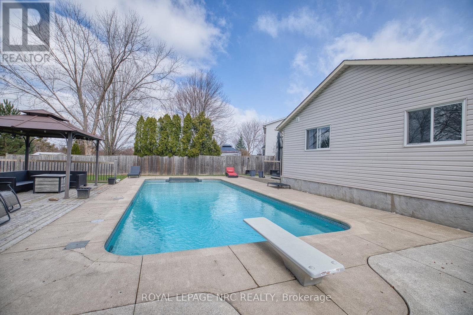 16 Leonard Drive, St. Catharines (Rykert/vansickle), Ontario  L2S 3V2 - Photo 25 - X13659768