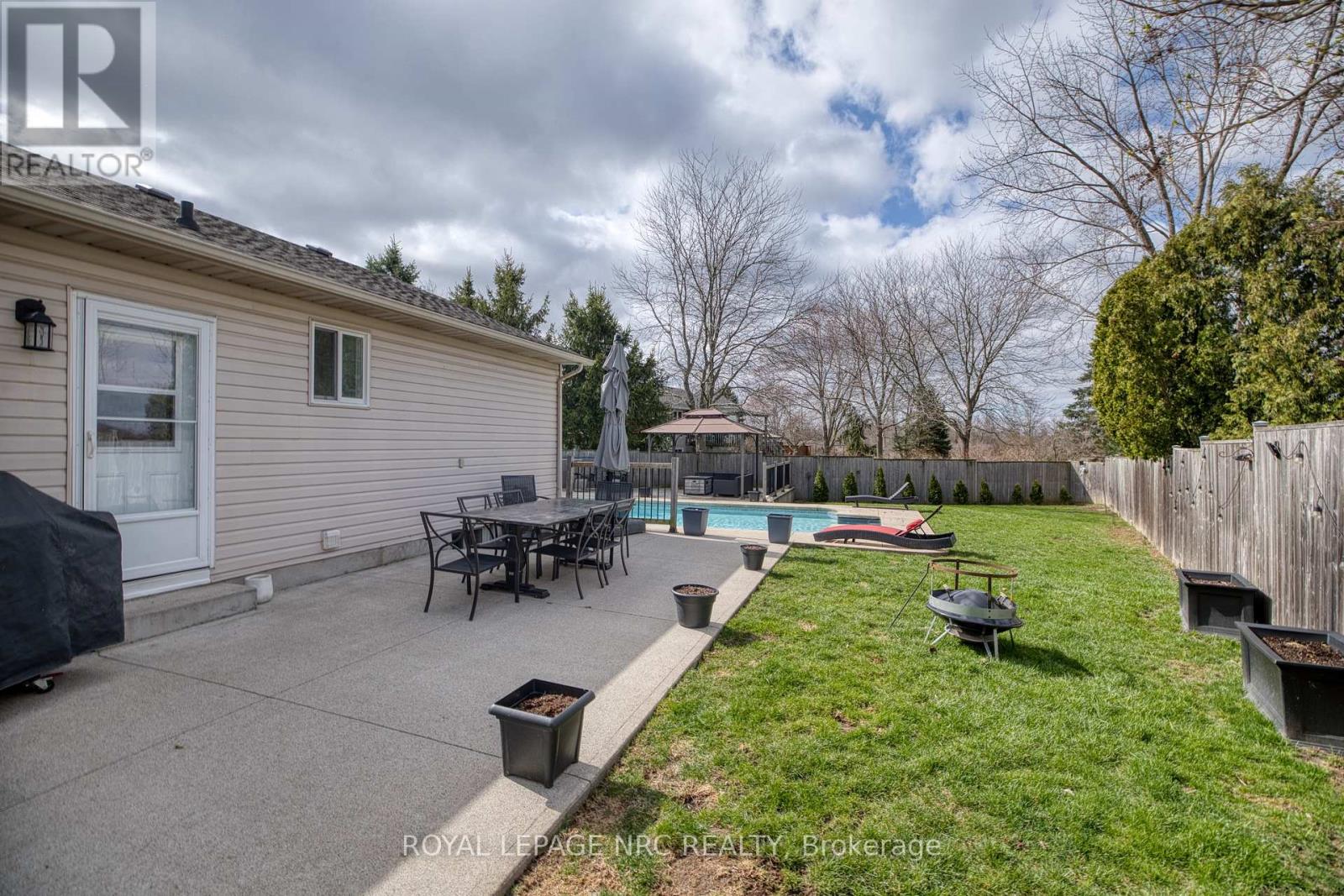 16 Leonard Drive, St. Catharines (Rykert/vansickle), Ontario  L2S 3V2 - Photo 31 - X13659768