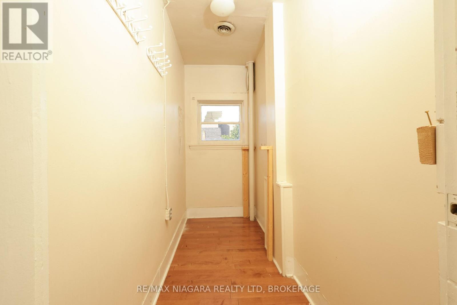 22 Academy Street, St. Catharines, Ontario  L2R 4Z6 - Photo 39 - X13659796