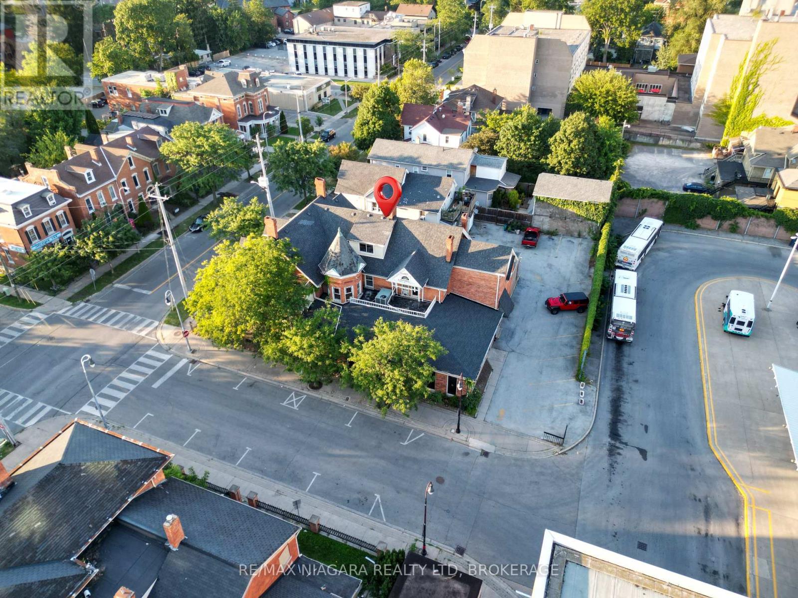 22 Academy Street, St. Catharines, Ontario  L2R 4Z6 - Photo 5 - X13659796