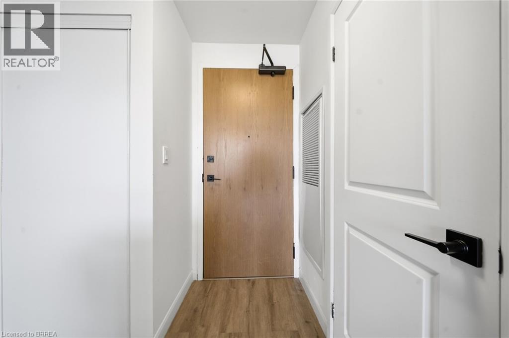 7 Erie Avenue Unit# 202, Brantford, Ontario  N3S 2E7 - Photo 9 - 40854665