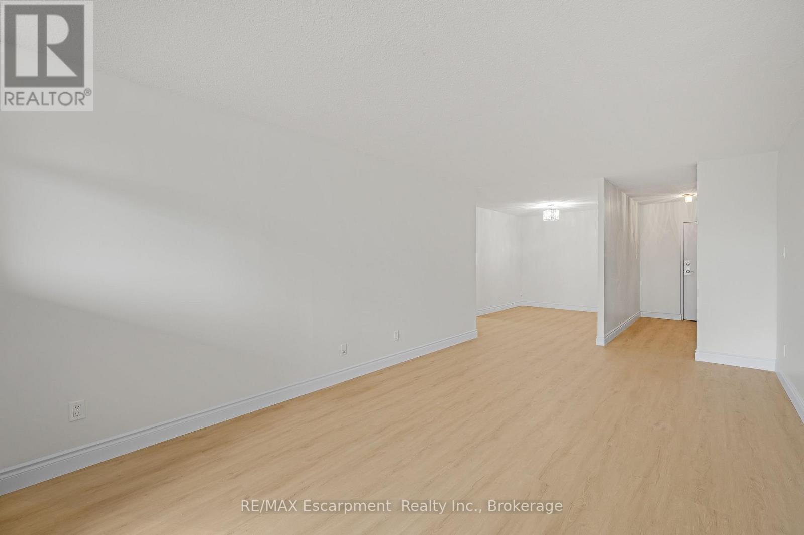 310 - 975 Warwick Court, Burlington, Ontario  L7T 3Z7 - Photo 11 - W13659892