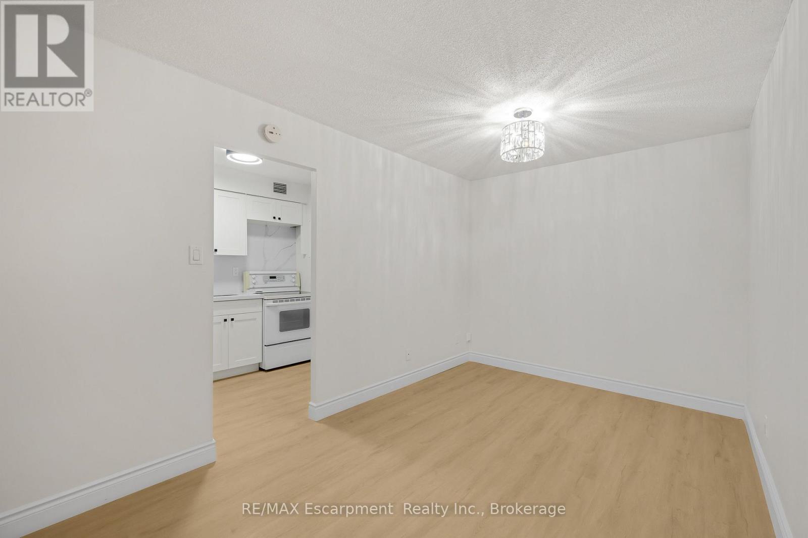 310 - 975 Warwick Court, Burlington, Ontario  L7T 3Z7 - Photo 14 - W13659892