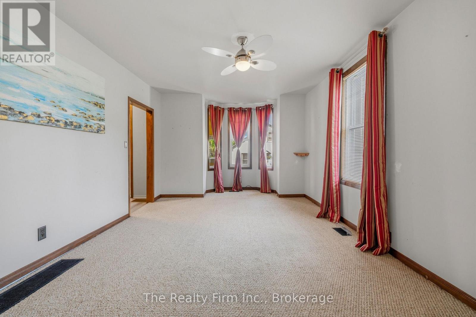17 Douglas Street, Woodstock, Ontario  N4S 2Y1 - Photo 6 - X13659840
