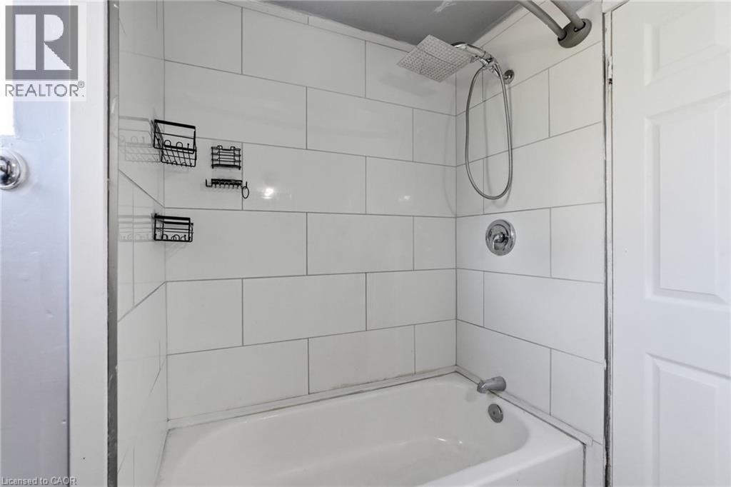 41 Barnesdale Avenue N, Hamilton, Ontario  L8L 6R7 - Photo 21 - 40854781