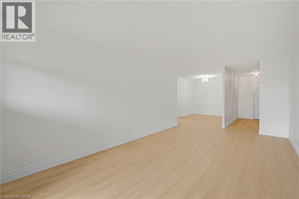 975 Warwick Court Unit# 310, Burlington, Ontario  L7T 3Z7 - Photo 11 - 40854047