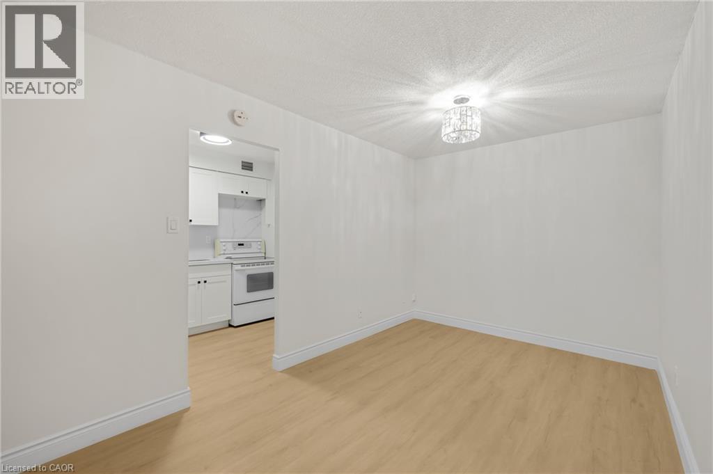 975 Warwick Court Unit# 310, Burlington, Ontario  L7T 3Z7 - Photo 14 - 40854047