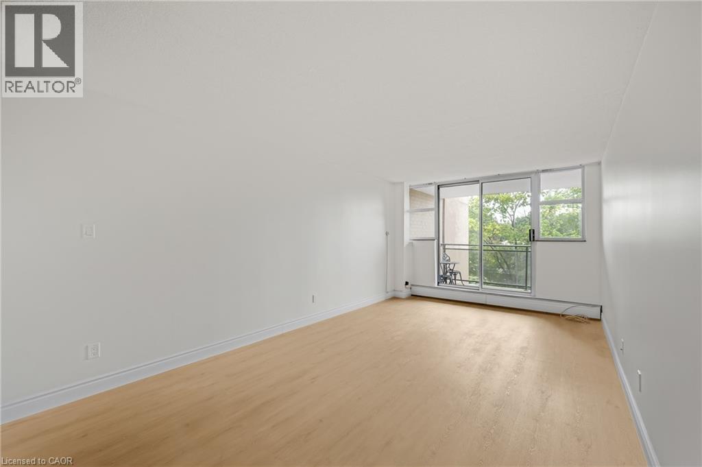 975 Warwick Court Unit# 310, Burlington, Ontario  L7T 3Z7 - Photo 9 - 40854047