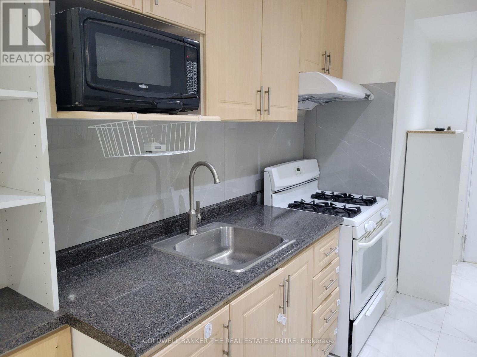 Unit B - 2646 Victoria Park Avenue, Toronto, Ontario  M2J 4A6 - Photo 14 - C13659794