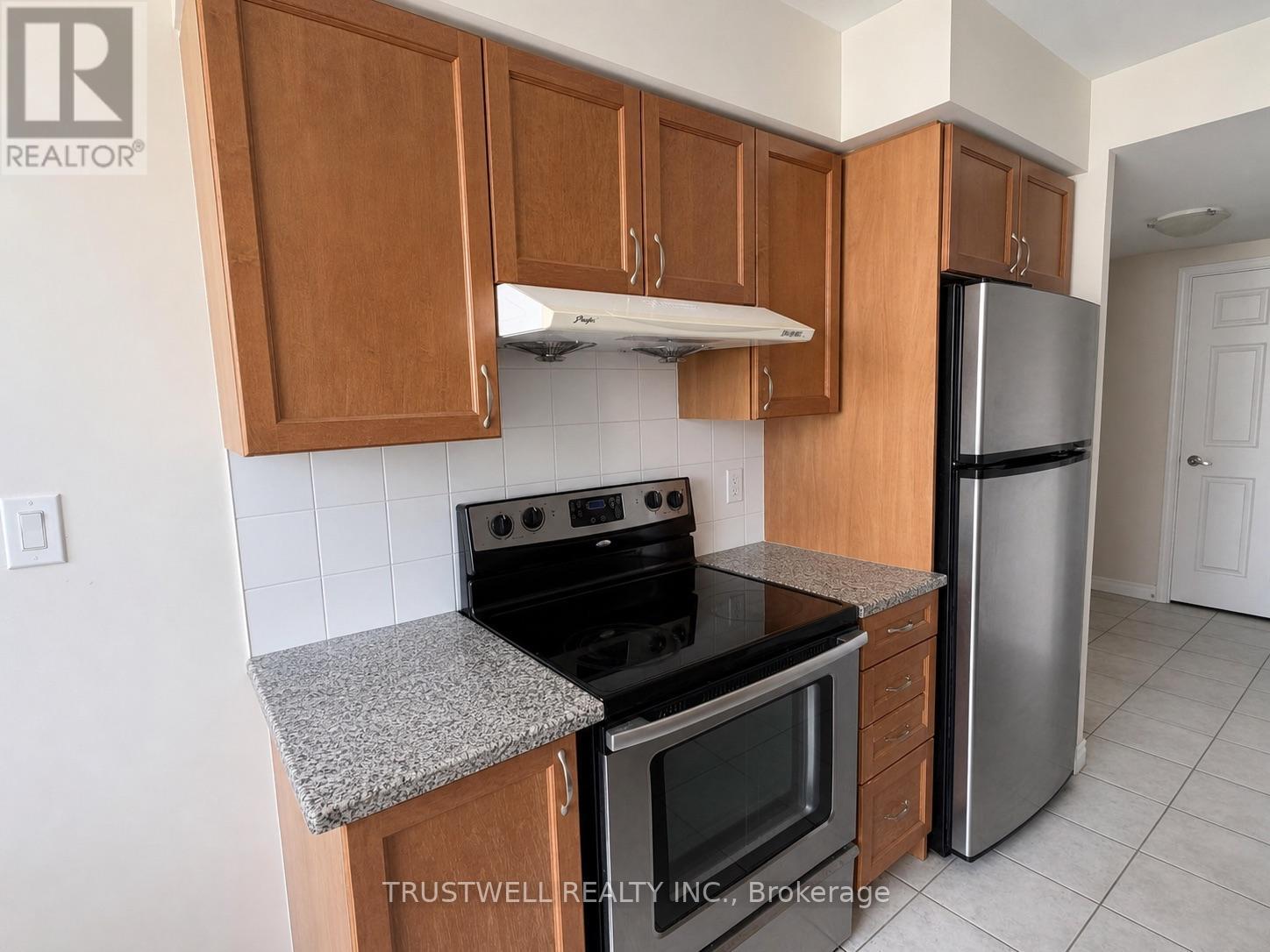 2120 - 35 Hollywood Avenue, Toronto, Ontario  M2N 0A9 - Photo 3 - C13659800