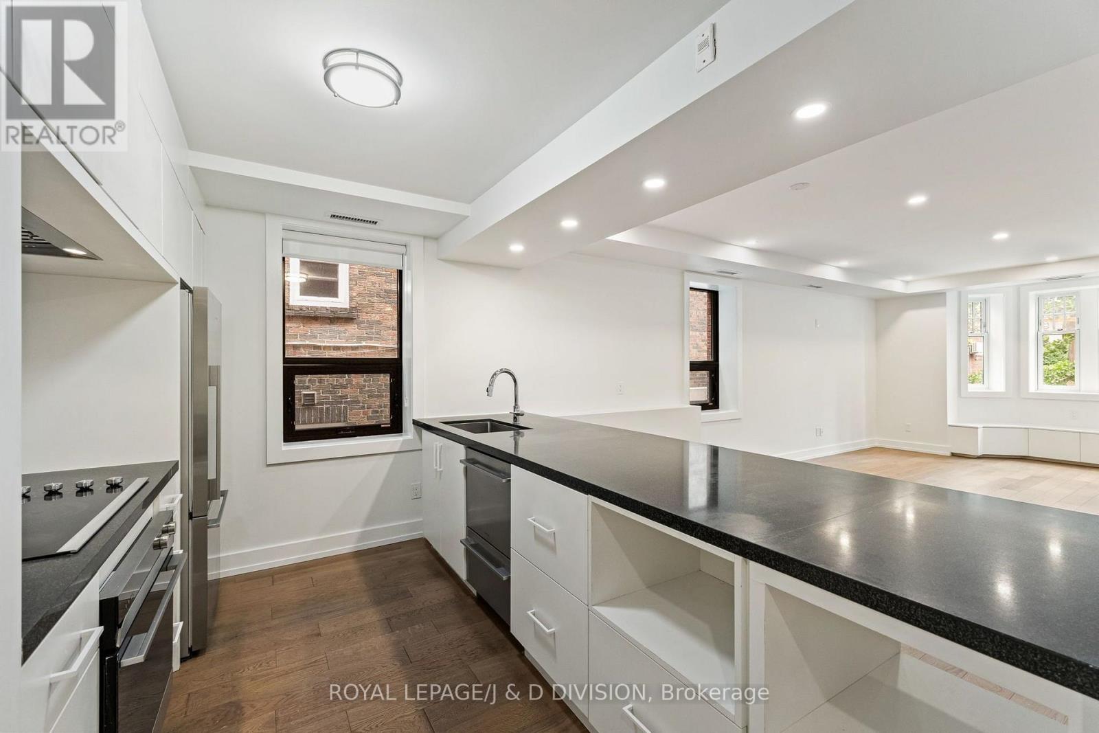 4 - 314 Lonsdale Road, Toronto, Ontario  M4V 1X4 - Photo 13 - C13659806