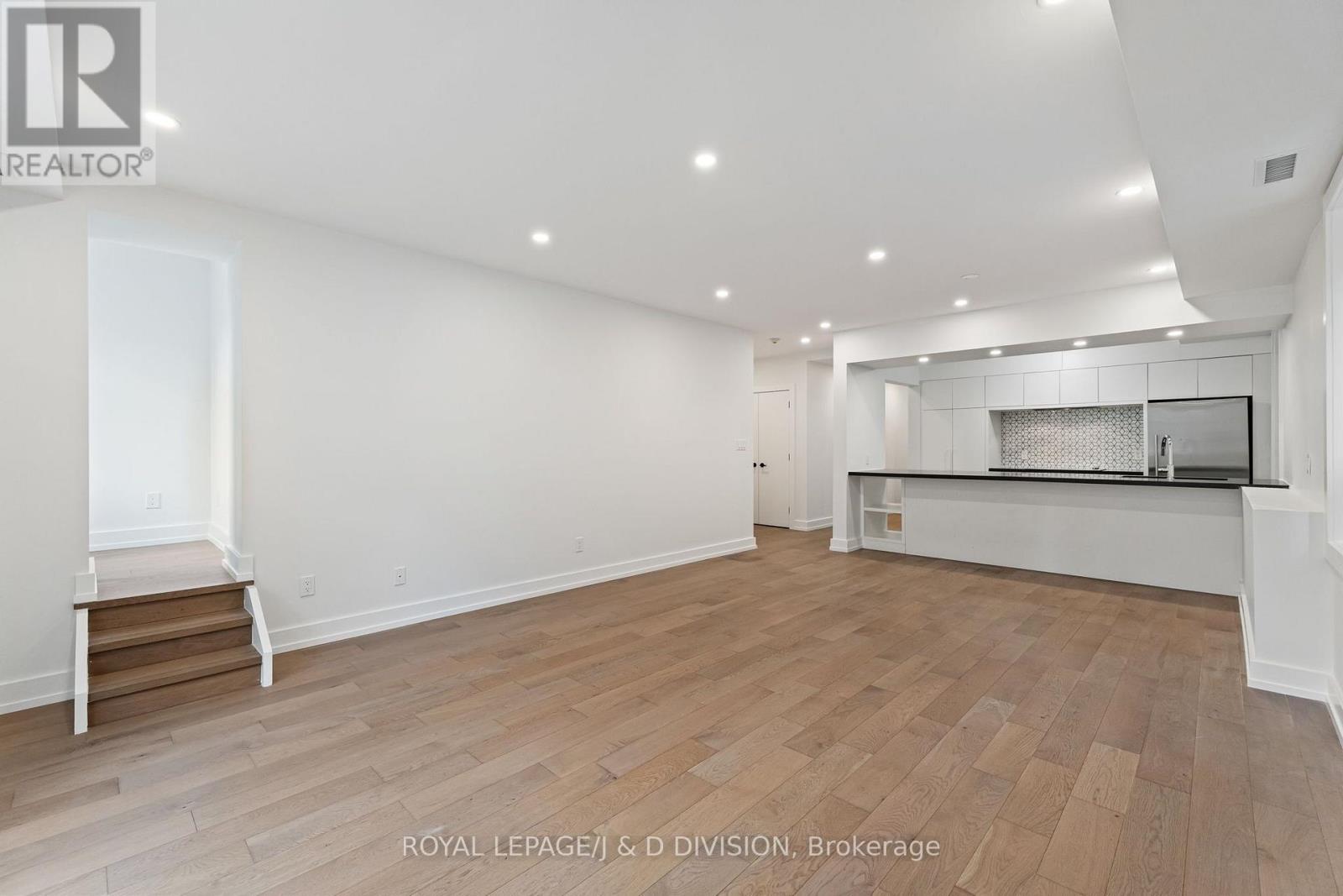 4 - 314 Lonsdale Road, Toronto, Ontario  M4V 1X4 - Photo 8 - C13659806