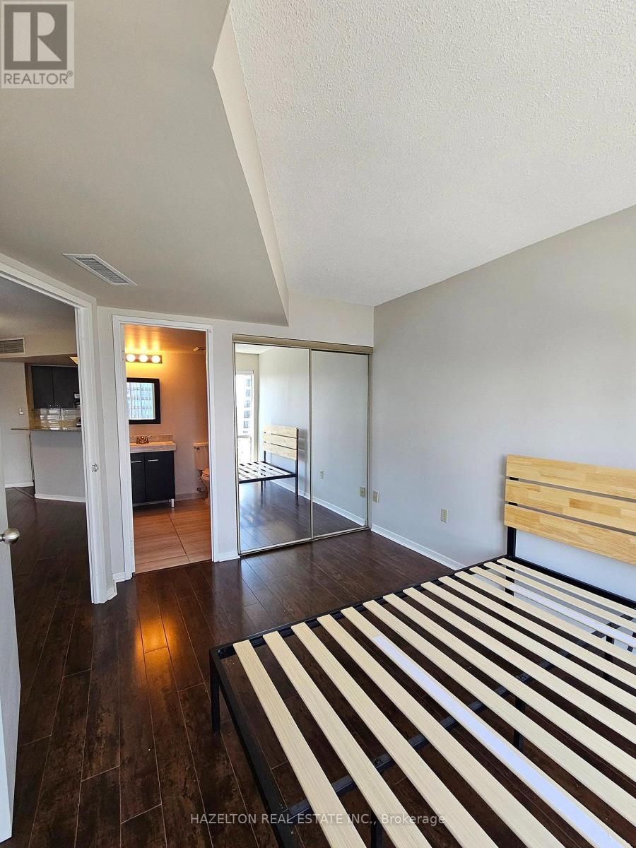 2305 - 1001 Bay Street, Toronto, Ontario  M5S 3A6 - Photo 14 - C13659856