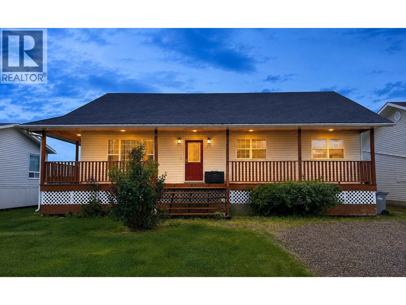 4410 E 52 Avenue, Fort Nelson, British Columbia  V0C 1R0 - Photo 2 - R3153755