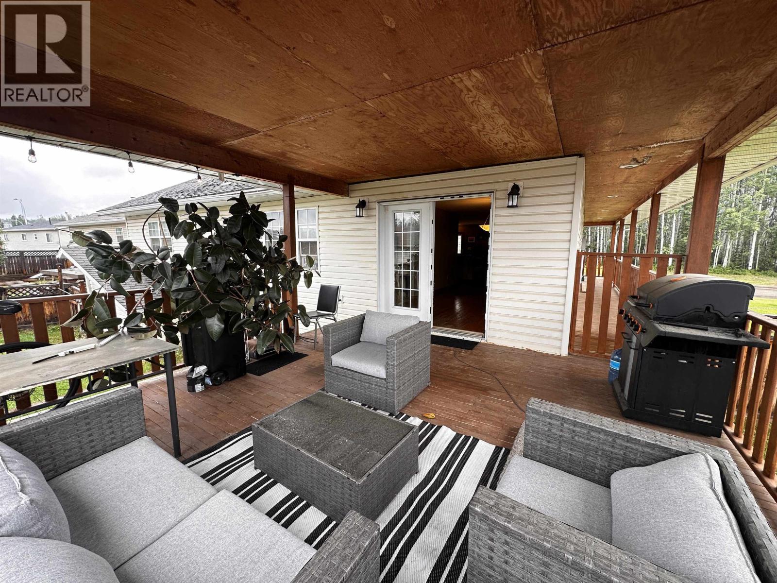 4410 E 52 Avenue, Fort Nelson, British Columbia  V0C 1R0 - Photo 9 - R3153755