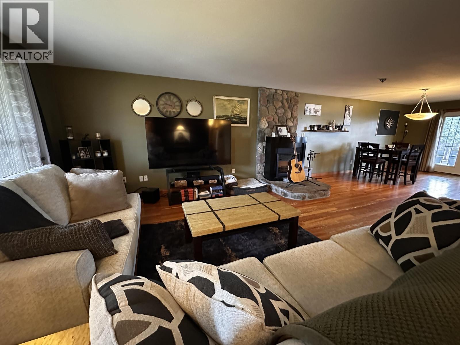 4410 E 52 Avenue, Fort Nelson, British Columbia  V0C 1R0 - Photo 5 - R3153755