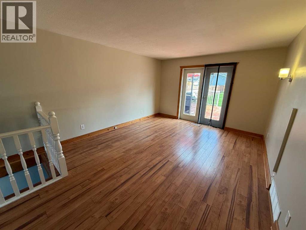 167 Sunwapta Drive, Hinton, Alberta  T7V 1E9 - Photo 6 - A2325705