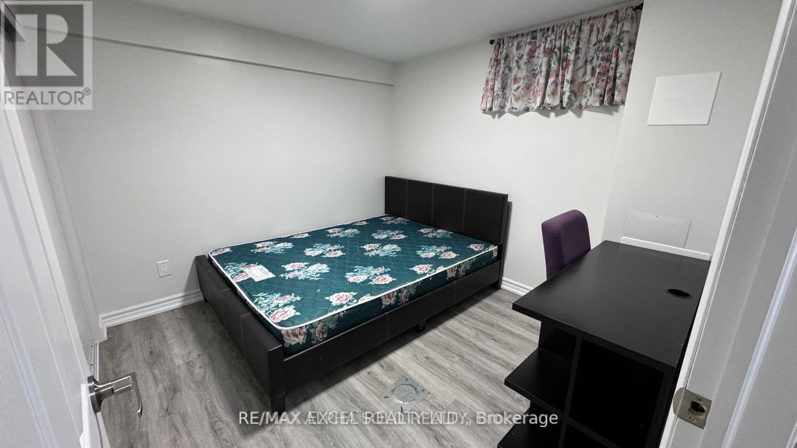 Bsmt - 38 Saintsbury Square, Toronto, Ontario  M1V 3K2 - Photo 10 - E13659846