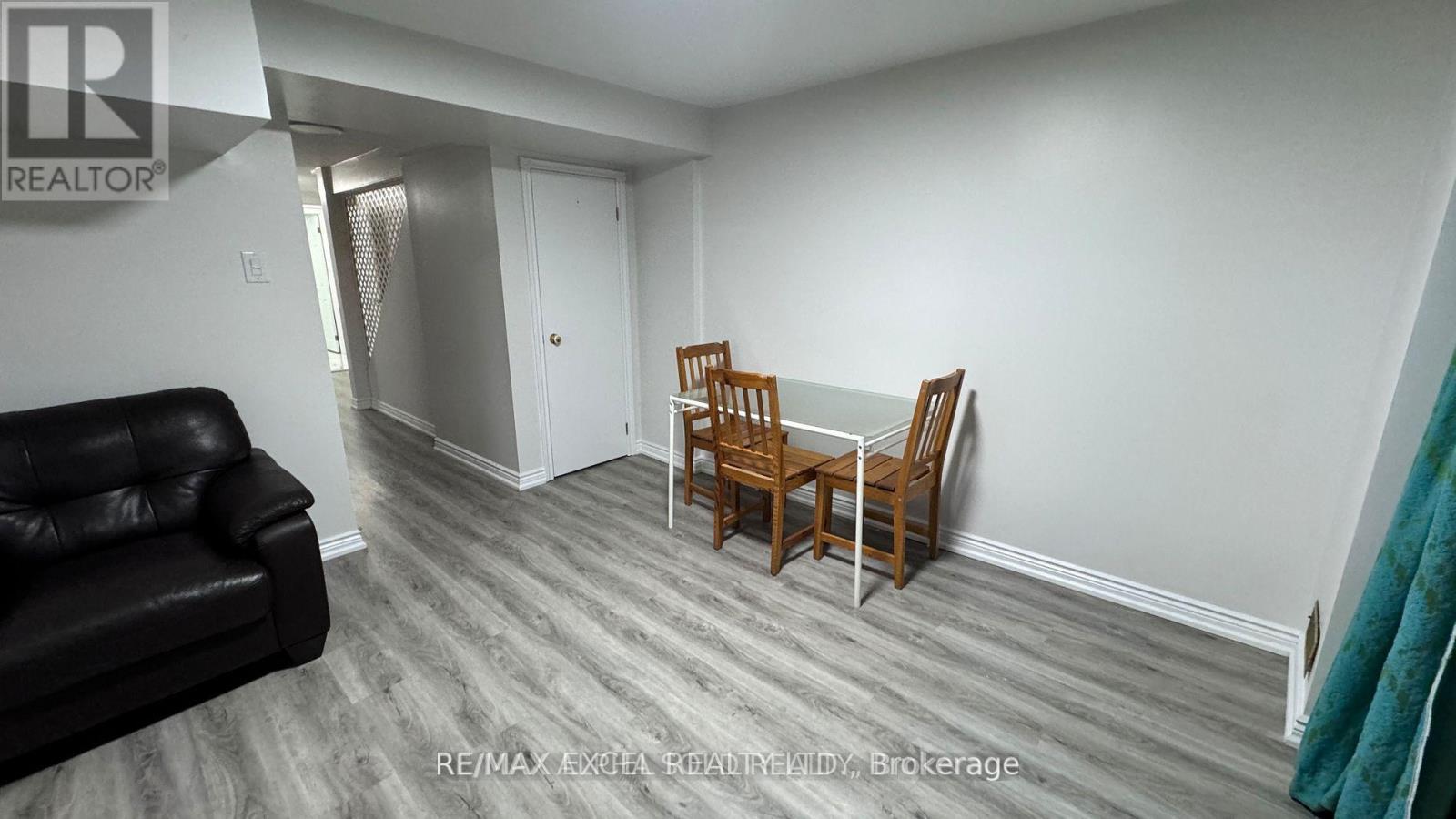 Bsmt - 38 Saintsbury Square, Toronto, Ontario  M1V 3K2 - Photo 8 - E13659846
