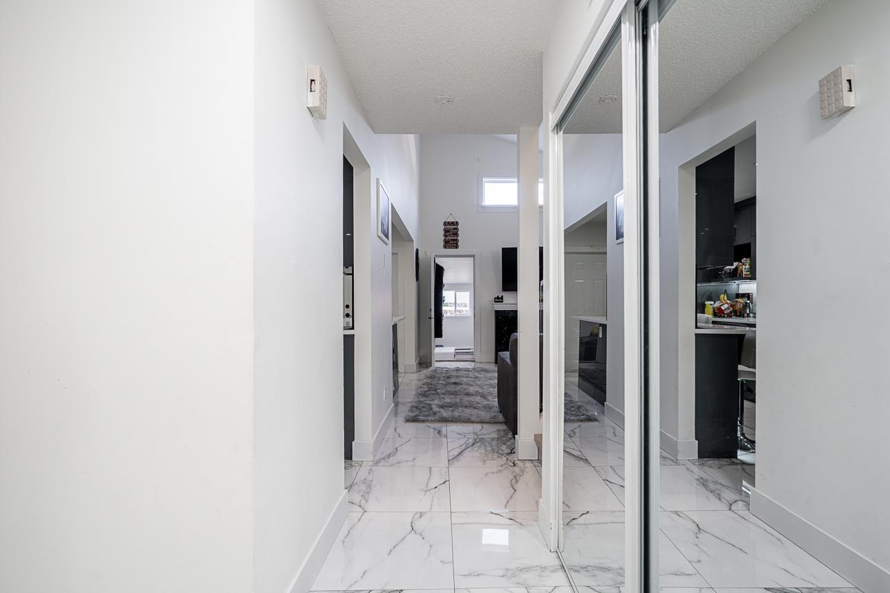 13941 80a Avenue, Surrey, British Columbia  V3W 6P5 - Photo 4 - R3153820