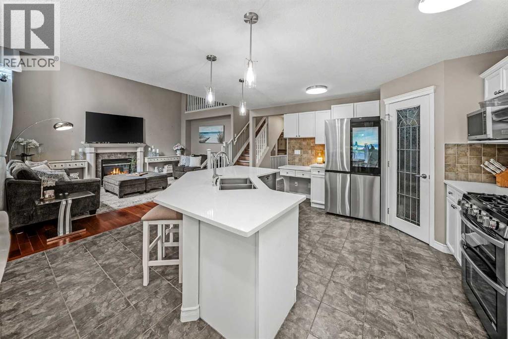 66 Crestmont Drive Sw, Calgary, Alberta  T3B 5X7 - Photo 15 - A2315287